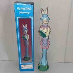 Vintage Windsor collection collectible bunny figurine